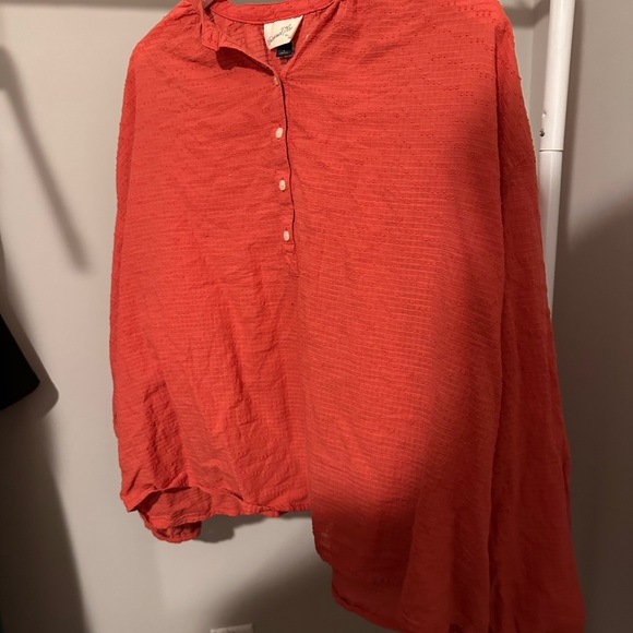 Coral Blouse - Picture 2 of 2